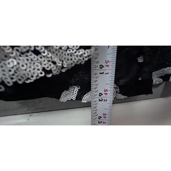 Women's B. Darlin Long Fitted Formal Black And White Sequin Dress Size 2 Prom - Picture 13 of 14
